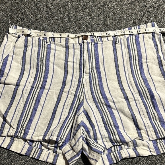 OLD navy striped lined blend shorts size 16. - Picture 6 of 8